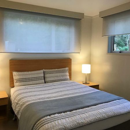 Отель Angie'S Rural Retreat Wainuiomata Экстерьер фото